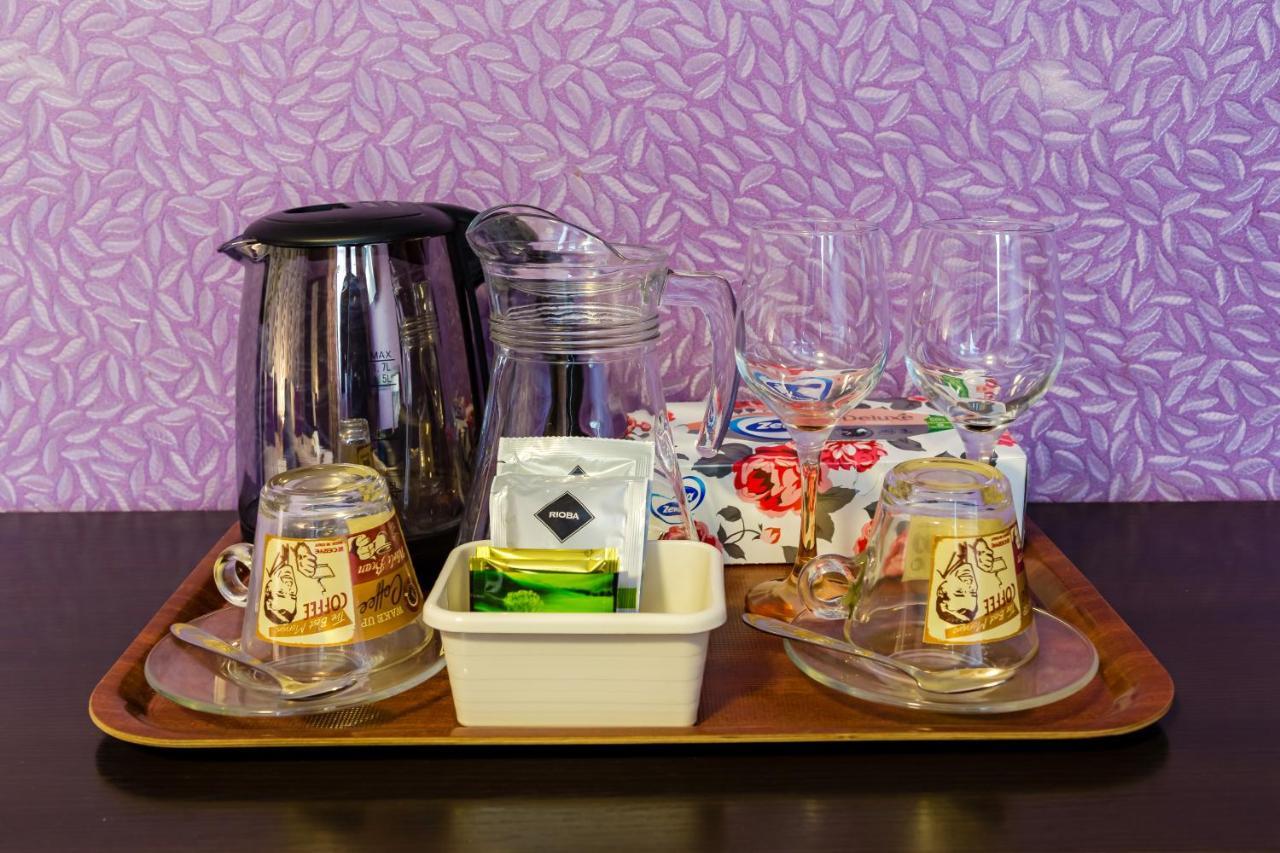 纳多布波兹南亚基酒店 酒店 2*
